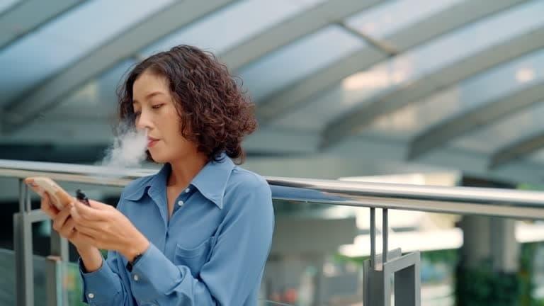 e papieros damski poradnik 2025 – modne modele, najlepsze smaki i praktyczne porady dla kobiet