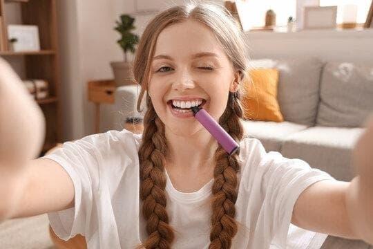 e-papieros w praktyce — kompletny poradnik 2025 o smakach, bezpieczeństwie i akcesoriach