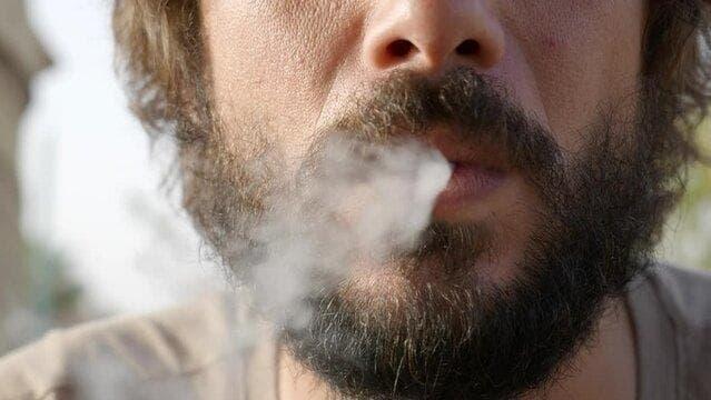 Jednorazowy e papieros — praktyczny przewodnik po smakach, pojemności baterii i najlepszych modelach