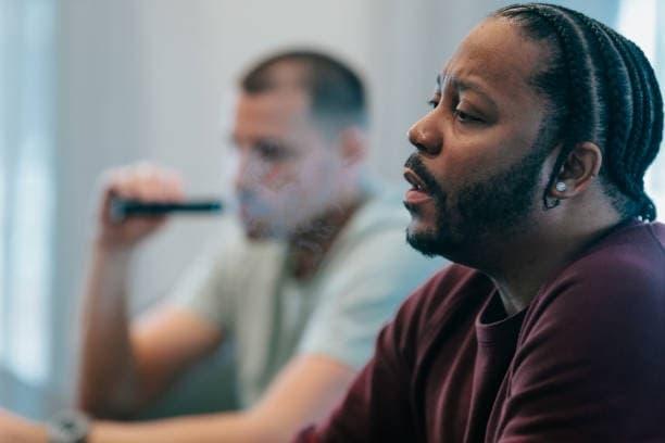 Kompletny poradnik 2025 jak wybrać e papieros dla początkujących i zaawansowanych użytkowników