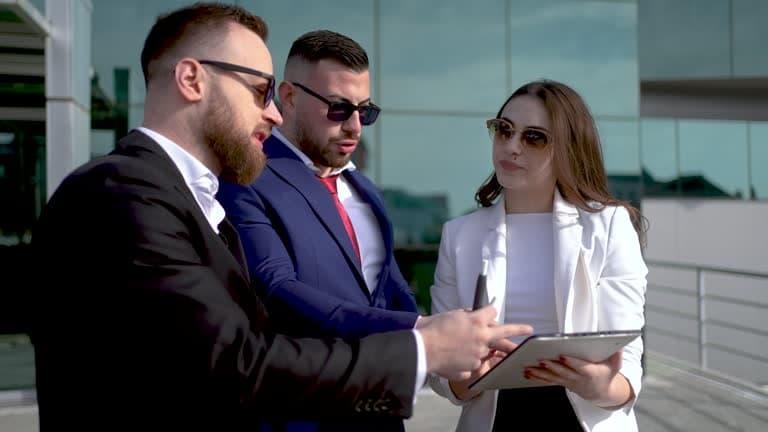 Jak wybrać papieros elektroniczny box - testy, opinie i najlepsze modele 2025