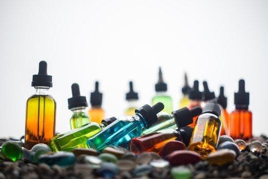 Olejki do e papieros przewodnik 2025 – jak wybrać najlepsze olejki i porównać smaki