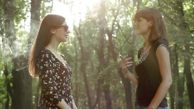 E-Papierosy Jednorazowe - gdzie kupić najlepsze smaki i promocje w orange raciborz nowa poradnik dla początkujących