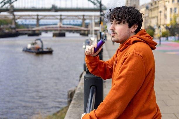 Kompletny przewodnik puff — najlepsze olejki do e papierosów, testy, porównania i gdzie kupić puff